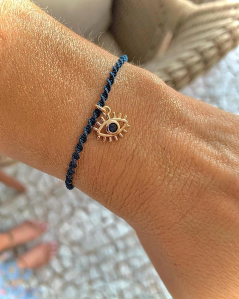 Pulseira Macramê Torcido Azul Marinho c/ Pingente Olho Zircônia Azul - Banhada à Ouro / Banhada à Prata ✿ - comprar online