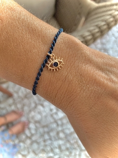 Pulseira Macramê Fio de Algodão c/ Pingente Olho c/ Zircônia Azul Marinho - Banhada à Prata / Banhada à Ouro ⚓︎ - comprar online