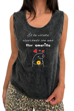 Musculosa Floricienta - Flor Amarilla - Corte largo - comprar online