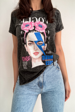 Remera Frida Vogue (Nevada)