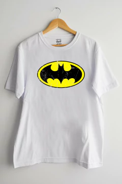 Remera Batman Señal (Nevada,Negra o Blanca) en internet