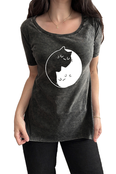 Remera Meow Yang (Mujer)