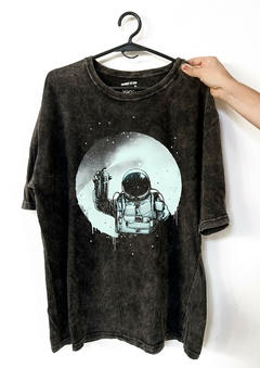 Remera Astronauta 2 (Nevada o Negra)