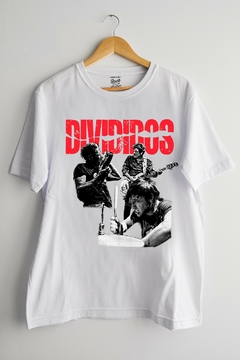 Remera Divididos 2 (Nevada, Negra o Blanca) en internet