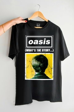 Remera Oasis - Whas`s the story (Nevada, Negra o Blanca) - comprar online