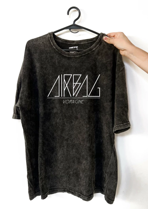 Remera Airbag (Nevada, Negra o Blanca)