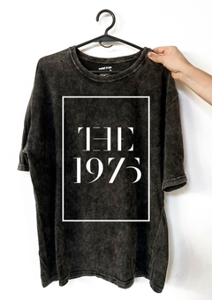 Remera The 1975 (Nevada, Negra o Blanca)