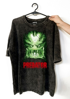 Remera Predator (Nevada, Negra o Blanca)