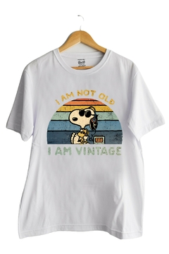 Remera Snoopy (Nevada, Negra o Blanca) en internet