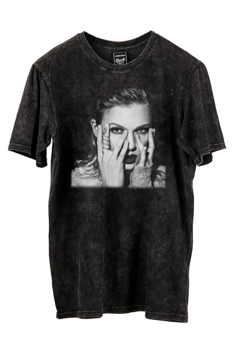 Remera Taylor Swift Face (Nevada o Negra) - comprar online