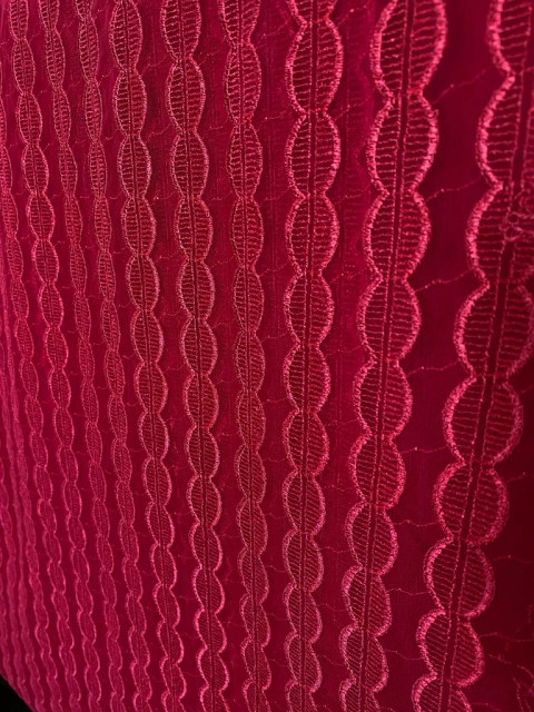 Tecido Tule Bordado - LD - Avermelhado