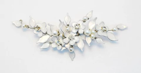 Tocado corto de flores