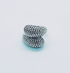 ANILLO TRITONE