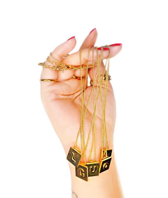 Cadenitas con iniciales - comprar online