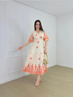 VESTIDO MIDI CREPE BORDADO MANGA FLARE ELIZ - comprar online