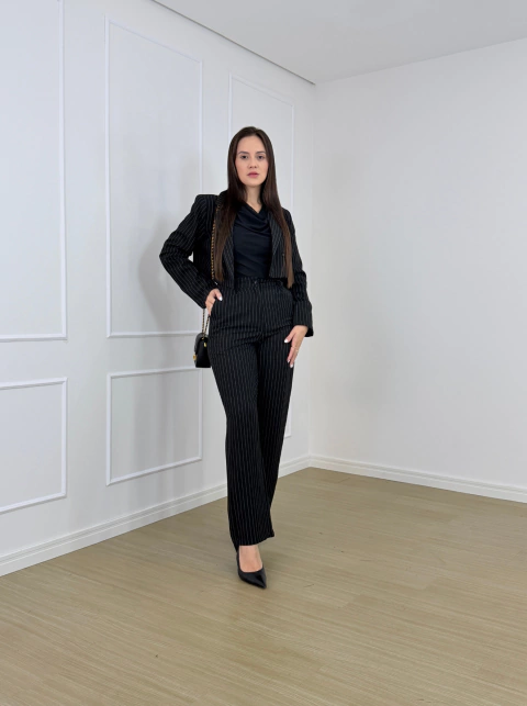CONJUNTO CALÇA ALFAIATARIA LISTRADO VITÓRIA - comprar online