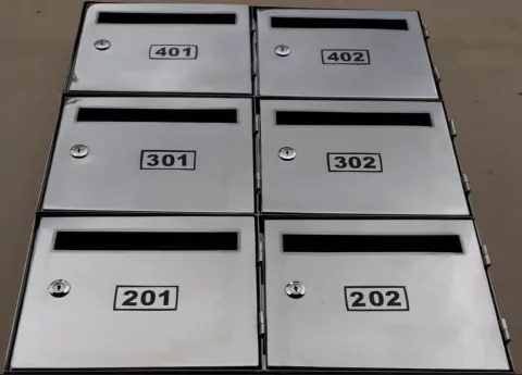 CAIXA DE CORREIO INOX PAINEL COM 6 REPARTIÇÕES