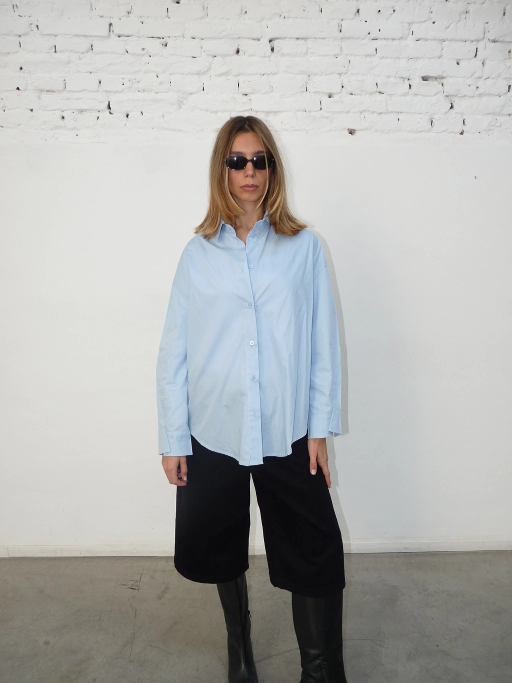 CAMISA BÁSICA POPLIN CELESTE