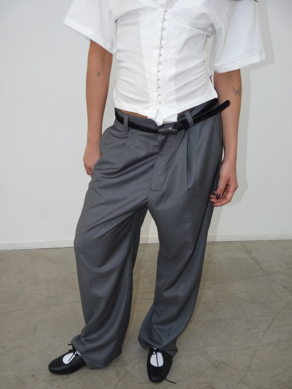 BOYCUT TAILOR PANTS GRIS