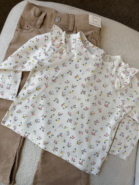 Remera Beba Florcitas de Colores - comprar online