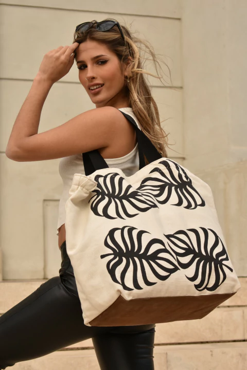 BOLSO WEEKENDER HOJA NEGRO - comprar online