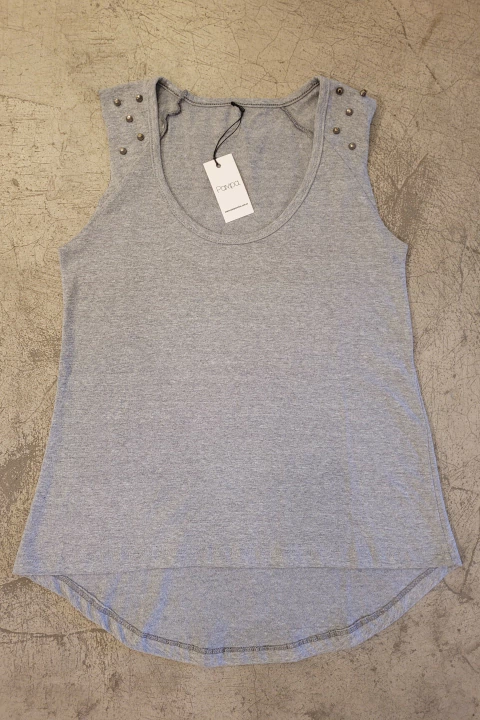 MUSCULOSA INDIRA CON TACHAS - comprar online