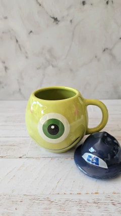 Taza Mike Wazowki con gorro - FannMugg