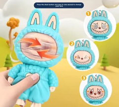 muñeco labubu gira cabeza en internet