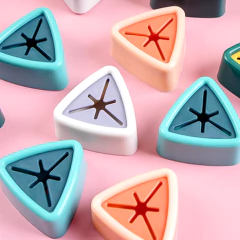 Set tres ganchos adhesivos triangulares en internet