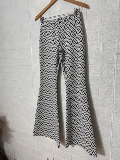 Calça Estampada Noir na internet