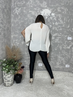 Blusa Branca Zara na internet