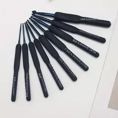 Set 9 Agujas Crochet Mango Silicona Negro - Luno