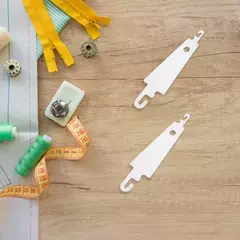 Enhebrador de Metal para agujas de bordar y agujas laneras
