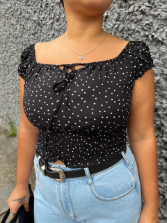 Blusa Emanuele na internet