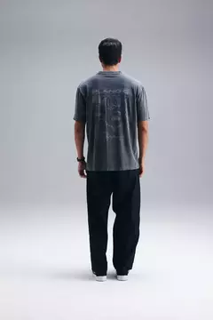 CAMISETA PLANO C STONE FIERCE DOGS GRAFITE -  Hipster Store - Street Wear e Sneakers 