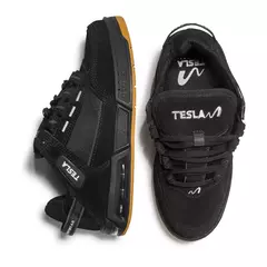 TENIS TESLA COIL DELUXE BLACK GUM - loja online
