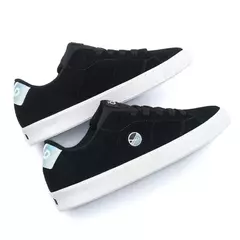 TENIS OUS DOTS PRETO BCO ESSENCIAL na internet