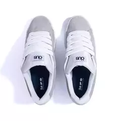 TENIS OUS DOTS CINZA BCO BRANCO ESSENCIAL -  Hipster Store - Street Wear e Sneakers 