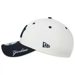 BONÉ NEW ERA 940CS Q324 VSR SCRPT 2TN NEYYAN CH OFF WHITE MBI25BON096 na internet