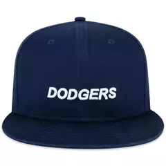BONE NEW ERA 5950CORE ESSENTIALS MLB LOSDOD OSB 7 1/8 56,8CM MBV25BON010