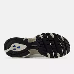 TENIS NEW BALANCE 530 BRANCO OFF/MARROM CLARO -  Hipster Store - Street Wear e Sneakers 