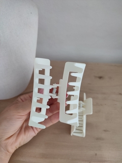 Broche Cala en internet