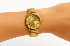 Relógio Minimalista DSM Lyne Dourado - comprar online