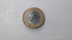 Moeda de 1 Real de 2005 Anel Aço Inox Banhado de Bronze e Núcleo de Aço Inox Linha Que Cruza a data Catalogada MM07