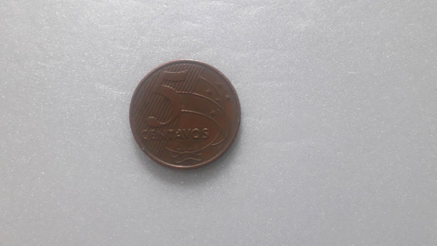 Moeda de 5 Centavos de 2009 Aço Banhado de Cobre com data Marcada ou Vazada Catalogada MA 20