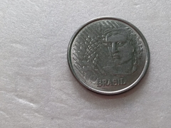 Moeda de 10 Centavos de 1997 Aço Inox com Data Marcada em 2 lugares Catalogada UV 12 - comprar online