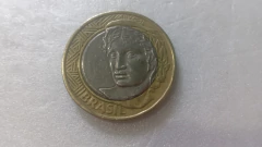 Moeda de 1 Real de 1998 Núcleo de Níquel e Anel de Alpaca contorno em baixo-Relevo lado esquerdo da efigie Catalogada Escassa BI 01 - comprar online