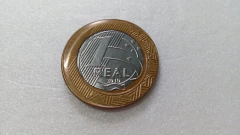 Moeda de 1 Real de 2010 Anel Aço Inox Banhado de Bronze e Núcleo de Aço Inox BONÉ Lindo JA 30