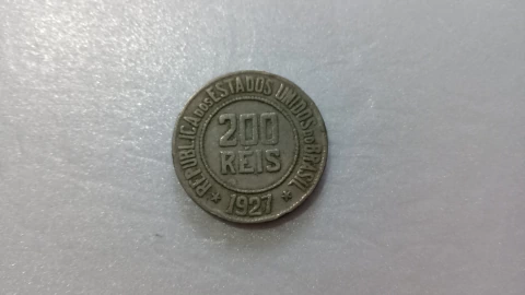 Moeda de 200 Réis de 1927 Cuproníquel CNI 62