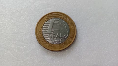 Moeda de 1 Real de 2010 Anel Aço Inox Banhado de Bronze e Núcleo de Aço Inox Reverso Horizontal à Direita SM 14